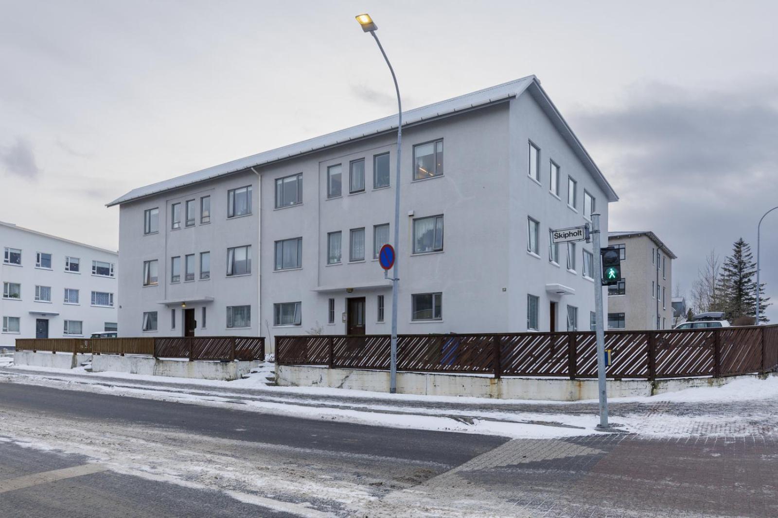 Great And Spacious Family With 4 Bedrooms Reykjavik
