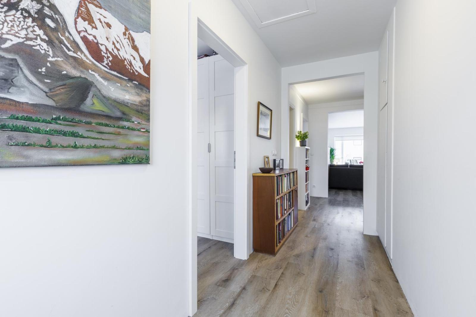 Great And Spacious Family With 4 Bedrooms *