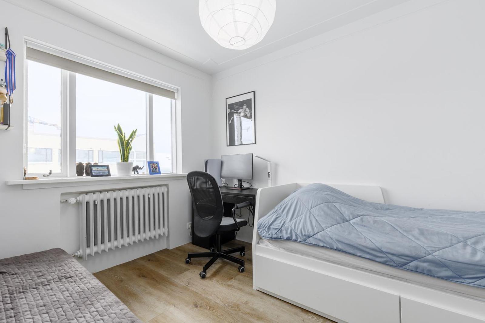 Great And Spacious Family With 4 Bedrooms Apartment *