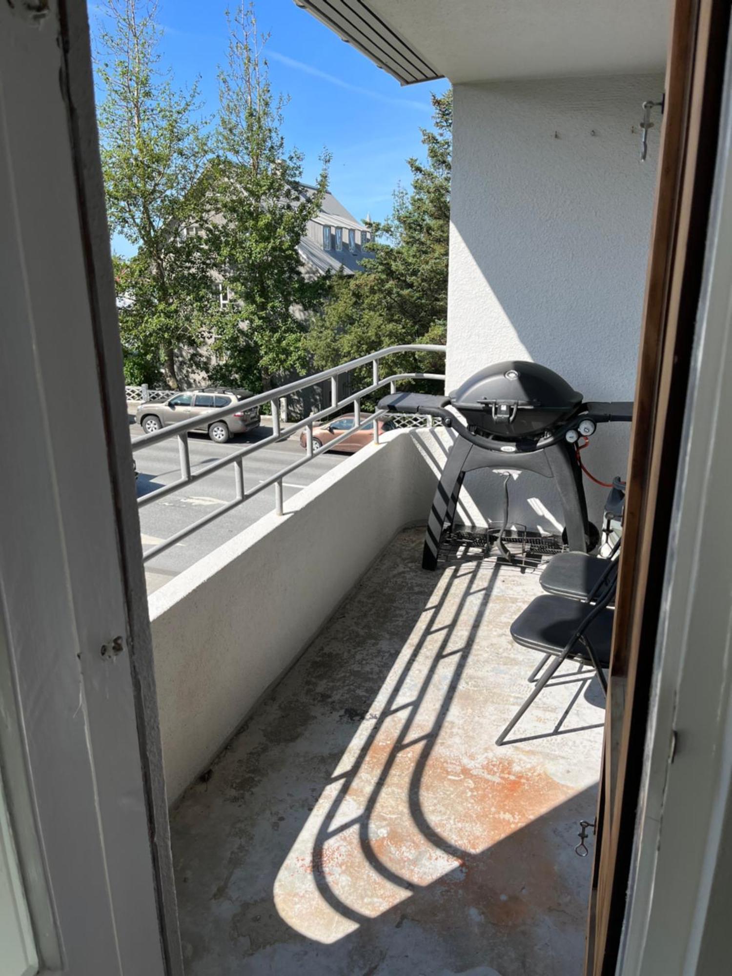 Great And Spacious Family With 4 Bedrooms *